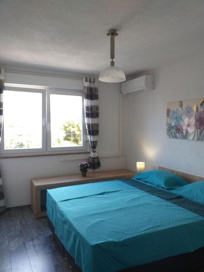 Apartament Popovic Pula Zewnętrze zdjęcie